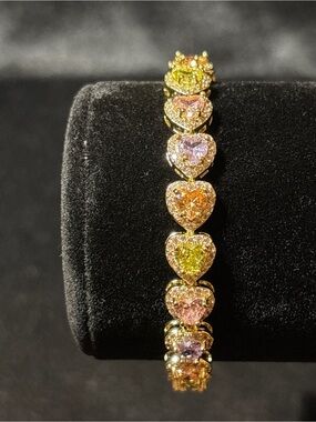 8.7mm Yellow Gold Heart Tennis Bracelet 8 in.
